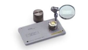 16196A Parallel Electrode SMD Test Fixture, DC to 3 GHz