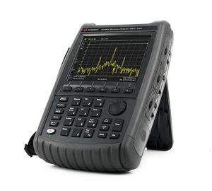 N9951A FieldFoxハンドヘルドマイクロ波アナライザ、44 GHz