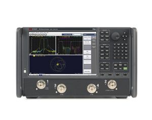N5225B PNA 微波网络分析仪，900 Hz/10 MHz 至 50 GHz