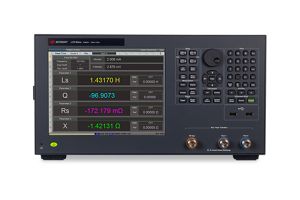 E4982A LCRメータ、1 MHz～300 MHz/500 MHz/1 GHz/3 GHz