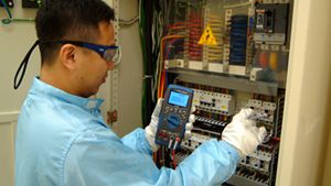 Fully-Automatic DMM Calibration System